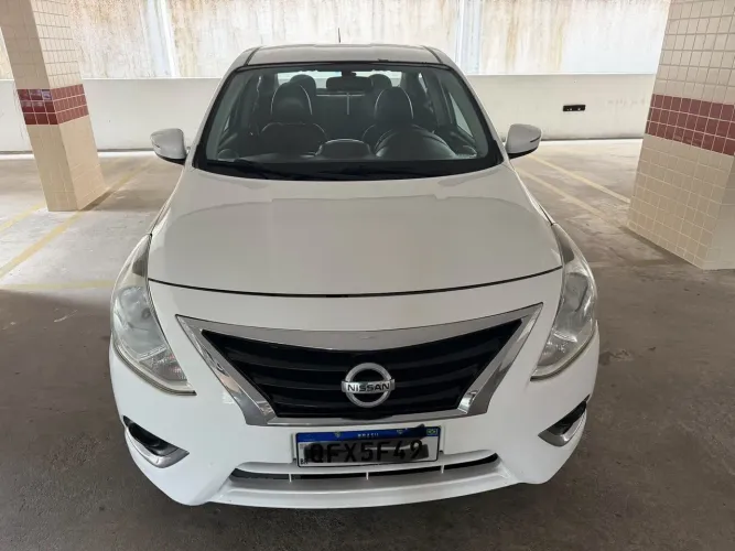 Nissan Versa Unique 1.6 16V Flex 4P Mec. 2016