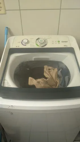 Máquina de lavar com vazamento 