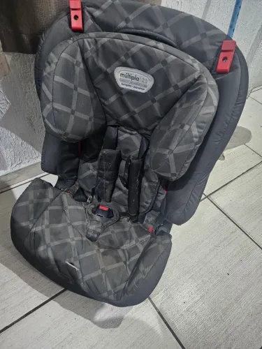 Vendo cadeira criança para carro 