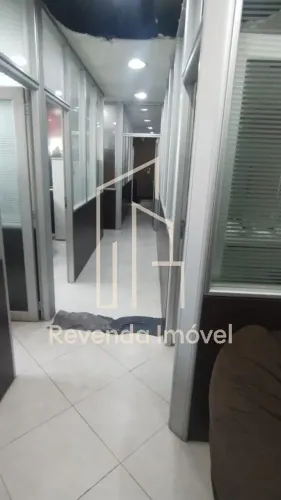 Excelente oportunidade: Casa comercial à venda na Vila Medeiros, São Paulo-SP! 19 salas, 5
