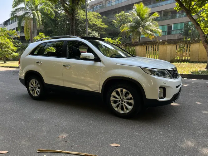 Kia Motors Sorento 3.5 V6 24V 278cv 4X4 Aut. 2015