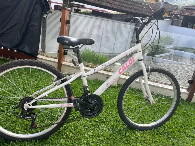 Linda bicicleta feminina