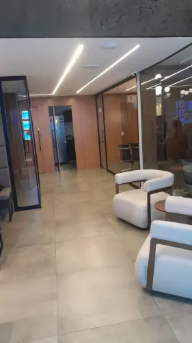 Ponto Comercial Premium à Venda  Estrutura Completa de Imobiliária!