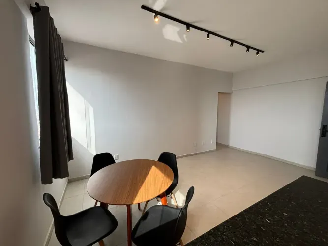 MOBILIADO, REFORMADO E COM EXCELENTE CUSTO-BENEFÍCIO NO CORAÇÃO DA PEDREIRA!