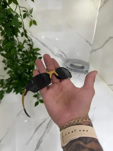 Juliet metal pinado Black