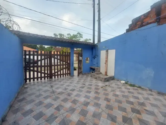 Casa em Itanhaém, 2 dorms - ACEITA FINANCIAMENTO