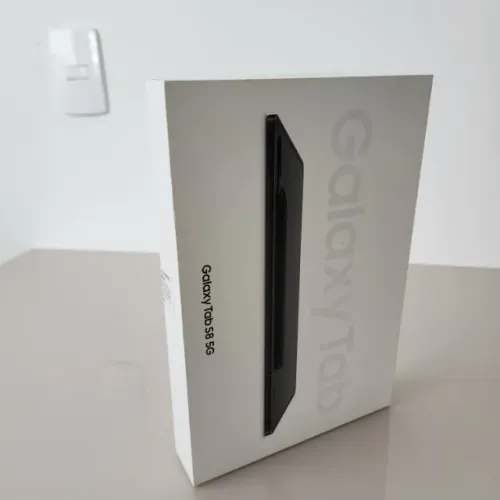 Tablet Samsung Galaxy Tab S8 5G com Capa Teclado e Caneta S Pen
