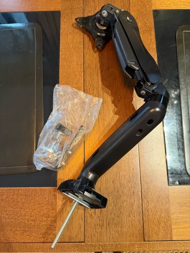 Suporte monitor articulado Elgin