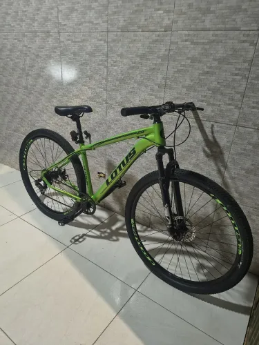 Vendo bike lotus Aro29
