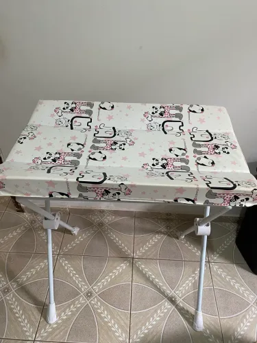 Vendo trocador para menina