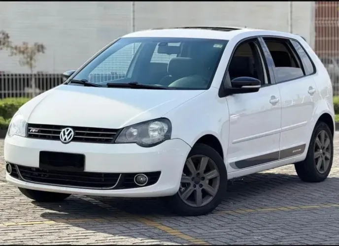 Volkswagen Polo Sportline 2.0 MI Total Flex 8V 5P 2013