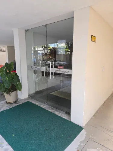 Apartamento posição solar leste 2 dorm 1 vaga proximo a praia em jardim Camburi
