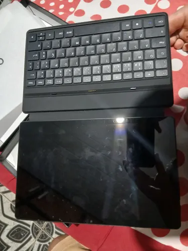 Vendo esse tablet marca Raio Em perfeito estado novo pouco usado