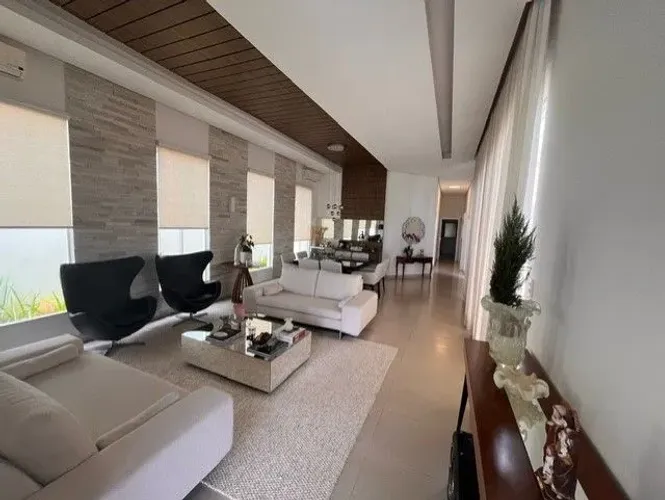 Casa à venda no Condomínio Jardins Barcelona em Uberlândia