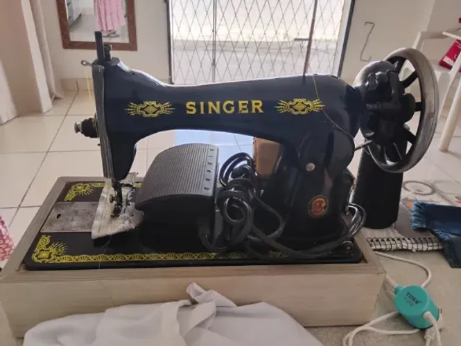 Máquina de costura Singer
