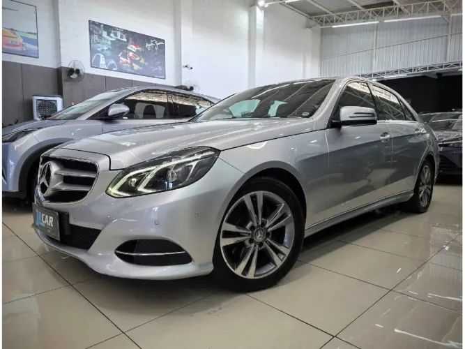 Mercedes-Benz E-250 CGI Avantgarde 2.0 TB 211cv Aut. 2014