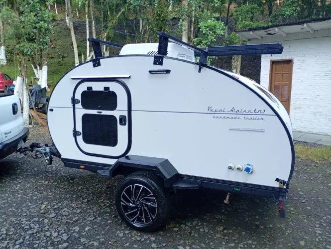 Mini trailler Nepal  Alpina TR1 2024.