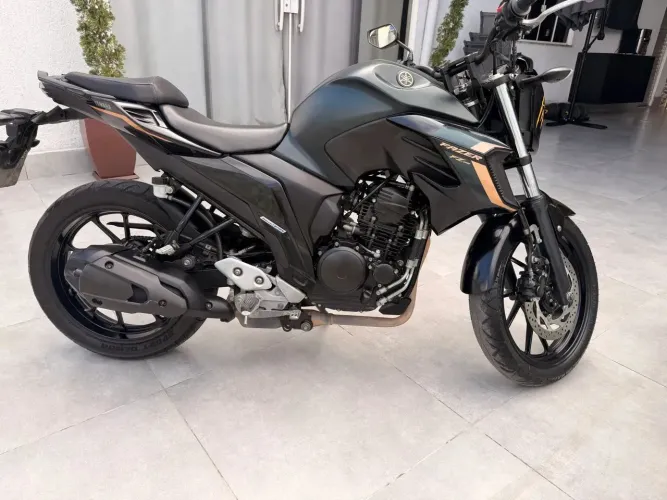 Vendo Moto Fazer 250 2024