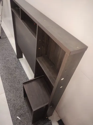 Cabeleira de cama de solteiro