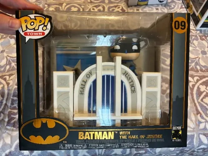 Funko Pop Town: Batman with The Hall of Justice #09 - DC Comics (Original)