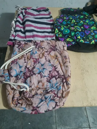 Mochilas tira colo em tecido, , novas.
