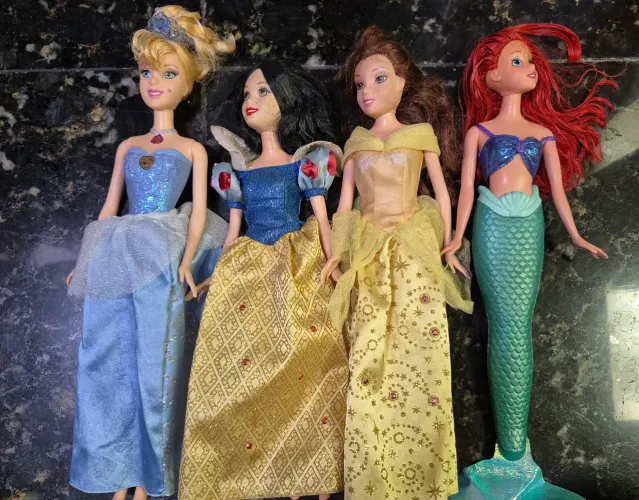 Kit Bonecas Princesas
