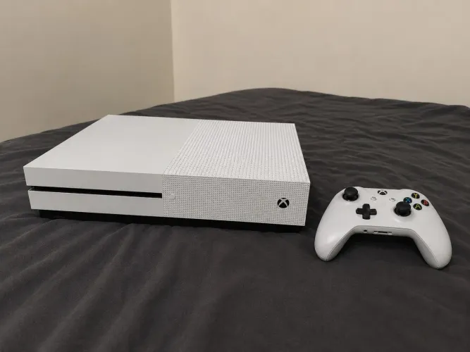 X Box One S