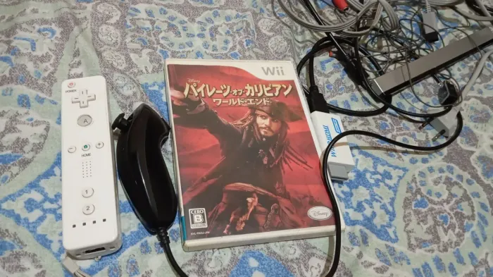 Nintendo Wii (Dsblqd) + HD externo 320gb + 1 controle de GameCube