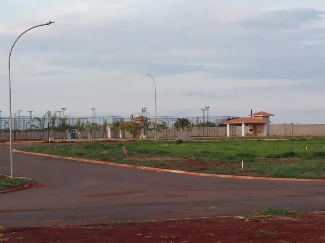Terreno a venda com 300m² no Portoville Parque Betel Residencial, Paulínia
