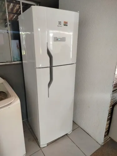 Geladeira semi nova