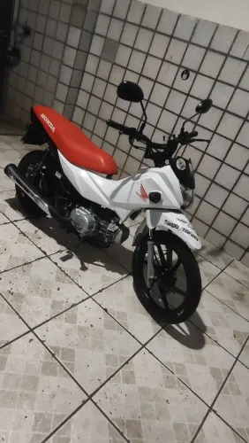 Moto Honda pop 110i  IPVA PAGO E REVISADA, ÚNICO DONO moto nova