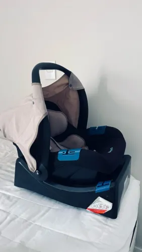 Bebê conforto com base