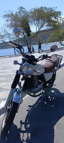 Suzuki Intruder 125  - Clássica Retrô, Pronta para Rodar!