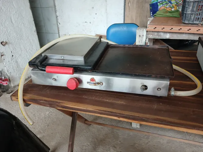 Chapa de hambúrguer a gás 