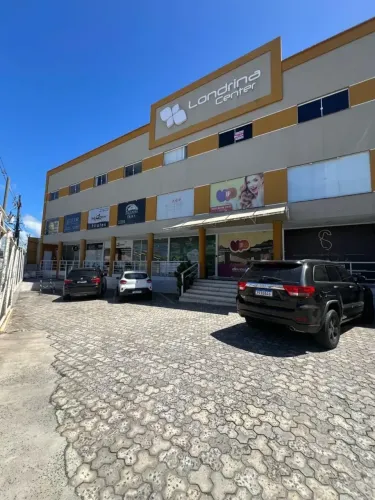 Loja para aluguel em centro comercial com 92m² em Pitangueiras - Lauro de Freitas - BA
