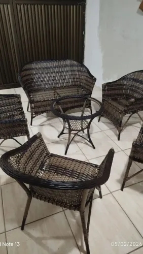 Conjunto de terraço (fibra sintética e alumínio)