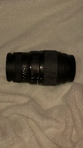 Sigma 70-300mm f/4-5.6 DG Macro