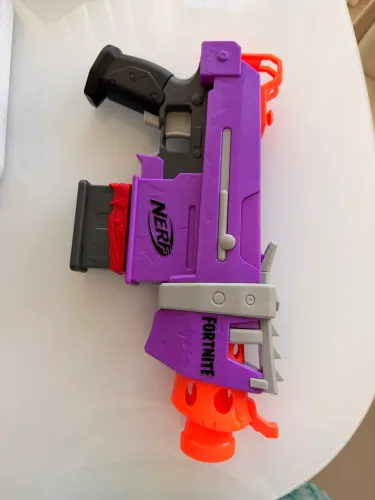 Nerf Fortnite SMG-E automática 