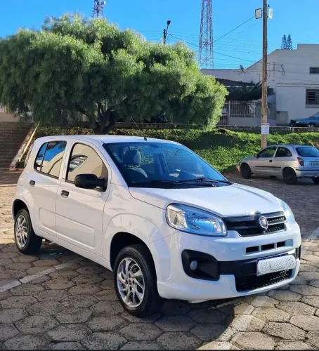 Fiat Uno Attractive 1.0 Flex 6V 5P 2017