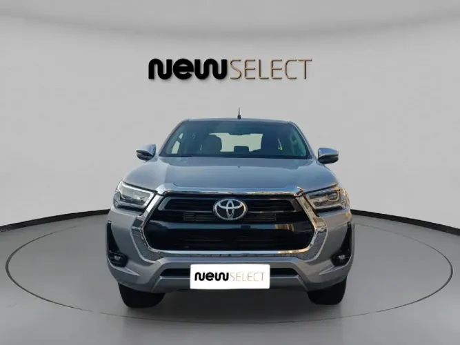 Toyota Hilux CD SRV 4X4 2.8 TDI Diesel Aut. 2024