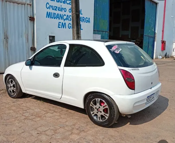 Chevrolet Celta 1.0/super/n.piq.1.0 MPFI VHC 8V 3P 2001