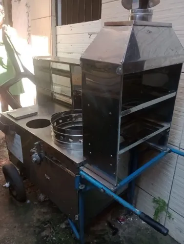 Carrocinha de cachorro-quente completa