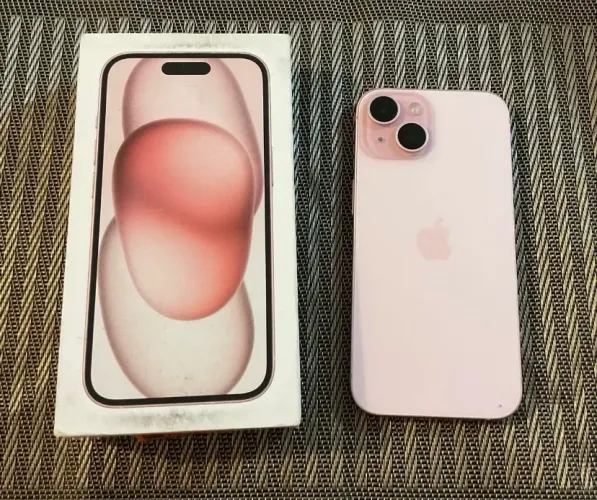 iPhone 15 - 256GB