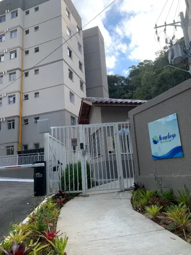 Alugo apartamento novo no Duarte da Silveira