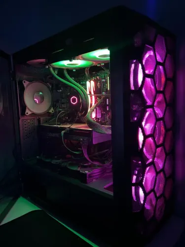 Pc Gamer Ryzen 5 5600x + 4060ti