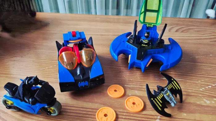 Trio veículos do Batman Avião Moto e Carro Batmóvel Imaginext