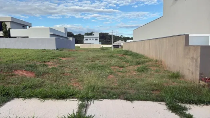 Terreno com 300 m2 - plano e bem localizado para venda - Piratininga - SP - Analisa permut