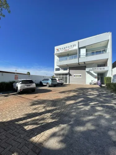 Salão comercial - Avenida Arquiteto Nildo Ribeiro da Rocha.