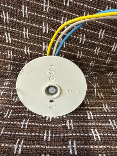 Sensor de Presença Embutido Philips LRM1070/00 - 230V 6A