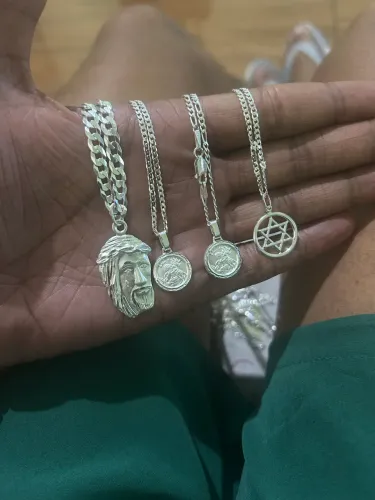 Correntes de pratas legítimas
